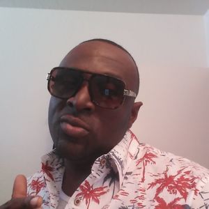 Meet your Posher, Omar